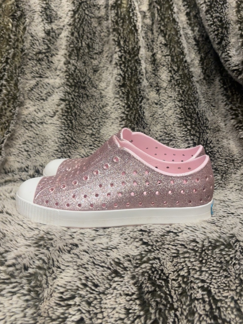 Native Shoes Pink Glitter Slip-On Kids Sneakers Size 3